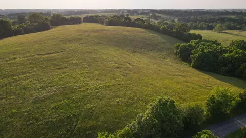 000 Hidden Valley Rd, Clever, MO 65631 photo 7