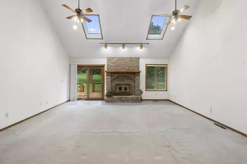 4059 E Linwood St, Springfield, MO 65809 photo 7