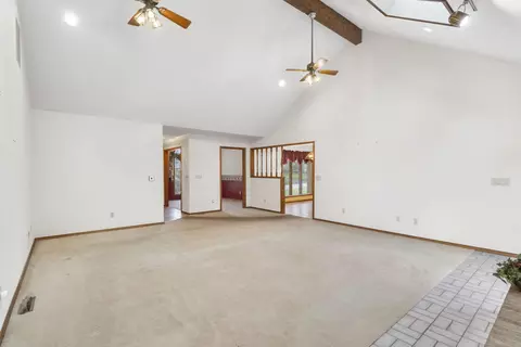 4059 E Linwood St, Springfield, MO 65809 photo 8