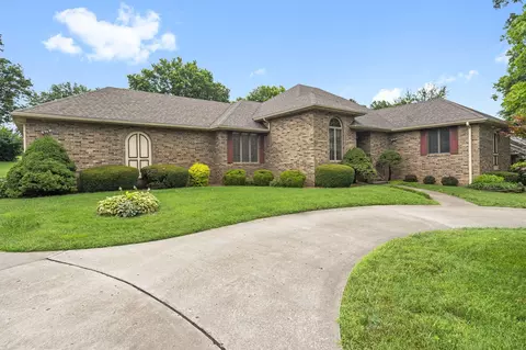 4059 E Linwood St, Springfield, MO 65809 photo 2