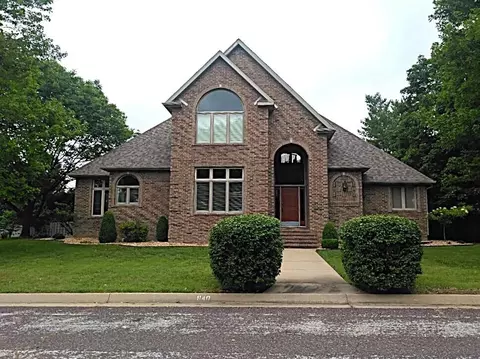 840 Troy Ave, Monett, MO 65708 photo 1