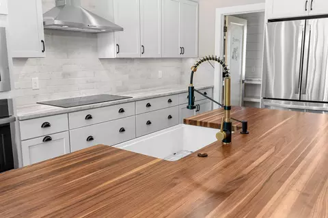 Kitchen - 256 Pebble Beach Dr, Branson, MO 65616 photo 6 of 6