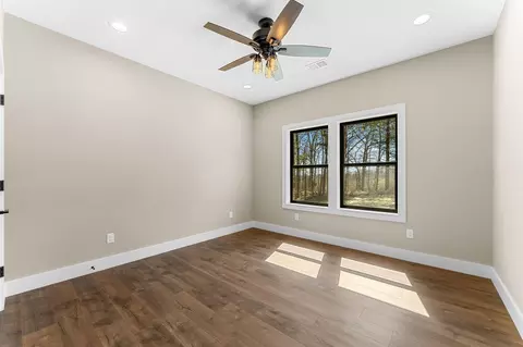 Bedroom - 256 Pebble Beach Dr, Branson, MO 65616 photo 5 of 6