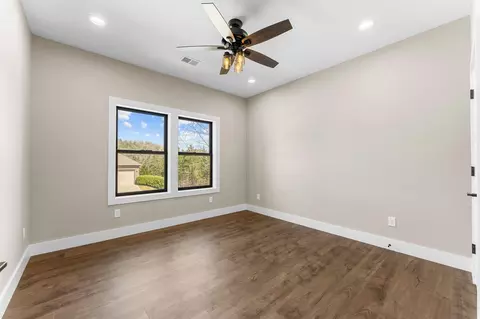 Bedroom - 256 Pebble Beach Dr, Branson, MO 65616 photo 3 of 6