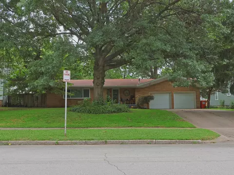 848 S Kickapoo Ave, Springfield, MO 65804 photo 2