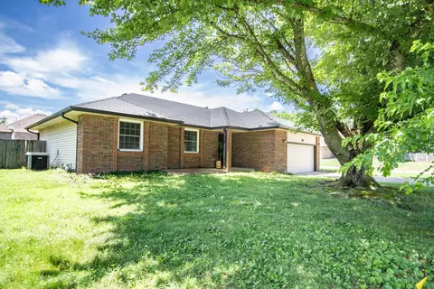 312 Raintree St, Nixa, MO 65714 photo 4