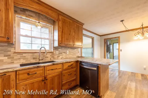 208 E New Melville Rd, Willard, MO 65781 photo 16