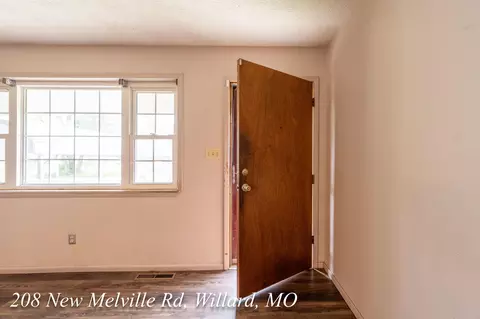 208 E New Melville Rd, Willard, MO 65781 photo 5