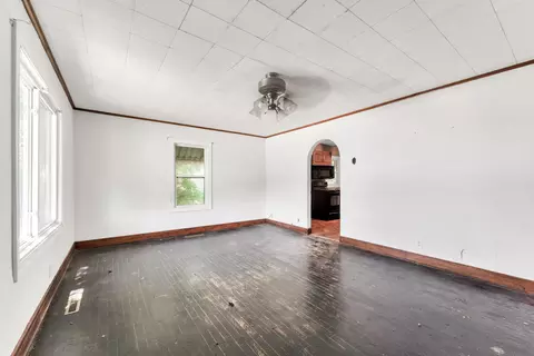 1107 W Nichols St, Springfield, MO 65802 photo 10