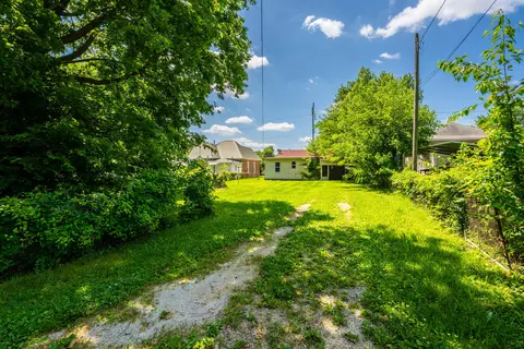 1107 W Nichols St, Springfield, MO 65802 photo 6