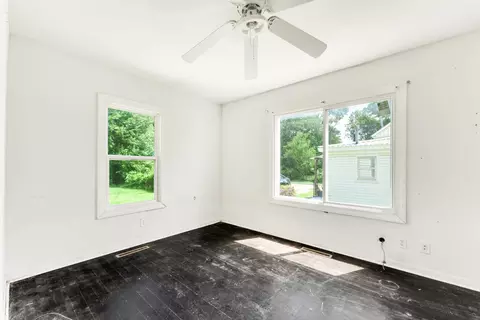 1107 W Nichols St, Springfield, MO 65802 photo 17