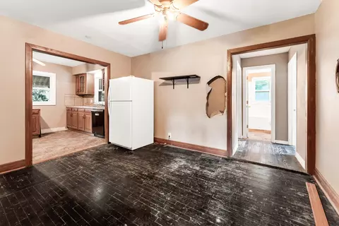 1107 W Nichols St, Springfield, MO 65802 photo 16