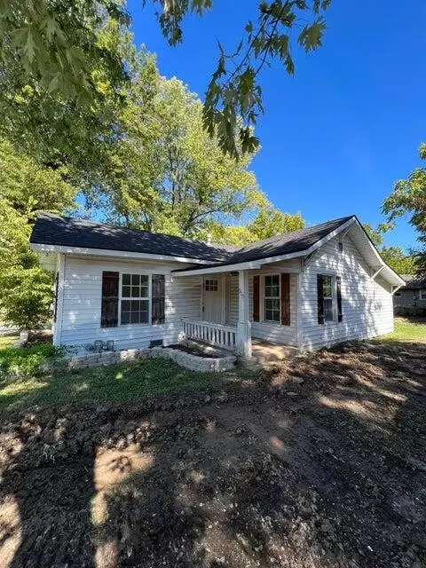 900 N Eagle Ave, Springfield, MO 65802 photo 1