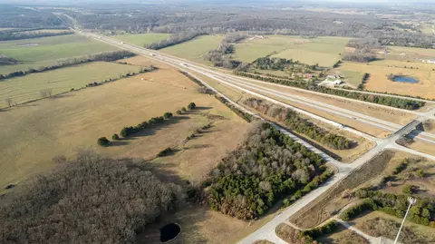 000 Fork Ln, Marshfield, MO 65706