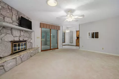 3520 E Carol Dr, Springfield, MO 65809 photo 6