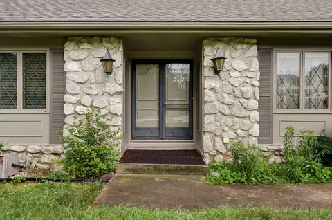 3520 E Carol Dr, Springfield, MO 65809 photo 3