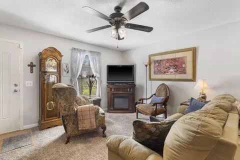 309 Frank St, Nixa, MO 65714 photo 3