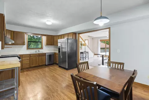 Kitchen - 314 Easy St, Branson, MO 65616 photo 2 of 2