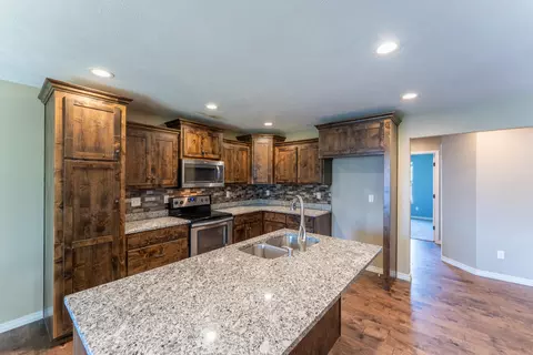 865 E Striper Dr, Nixa, MO 65714 photo 11