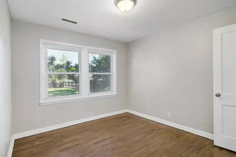 1739 S South Ave, Springfield, MO 65807 photo 18