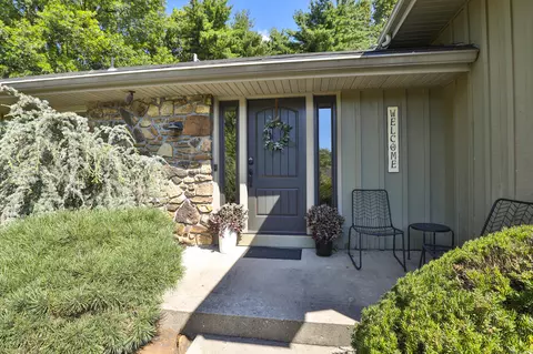 1341 S Greentree Ave, Springfield, MO 65809 photo 5