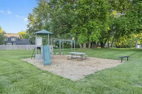 1341 S Greentree Ave, Springfield, MO 65809 photo 49