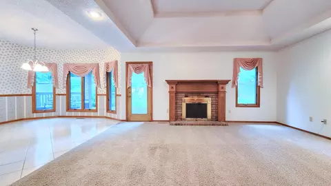 Living - 4058 E Latoka St, Springfield, MO 65809 photo 5 of 7
