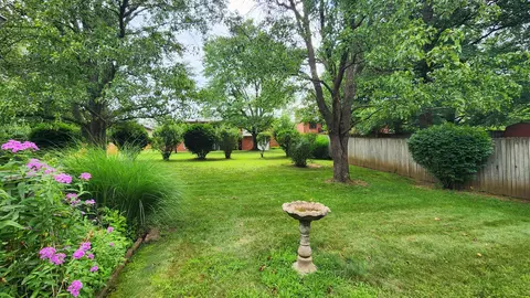 Exterior - 4058 E Latoka St, Springfield, MO 65809 photo 7 of 23