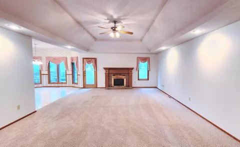 Living - 4058 E Latoka St, Springfield, MO 65809 photo 3 of 7