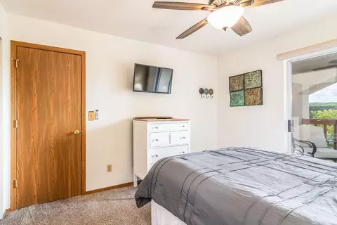 Bedroom - 27 Bluebird Way #5, Indian Point, MO 65616 photo 3 of 4