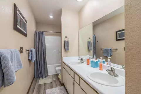 Bath - 27 Bluebird Way #5, Indian Point, MO 65616 photo 1 of 3