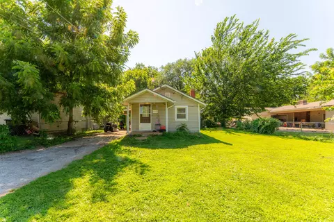 2449 N Boonville Ave, Springfield, MO 65803