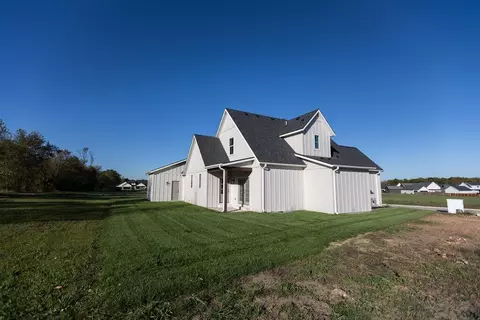 Exterior - 1319 E Valley Trail Dr, Republic, MO 65738 photo 5 of 5