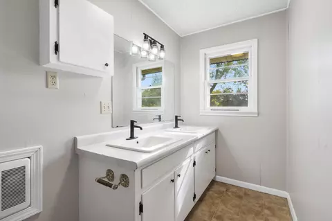 595 Johns Ford Rd, Sparta, MO 65753 photo 18