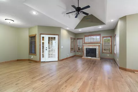 1225 W Wildcherry St, Ozark, MO 65721 photo 4