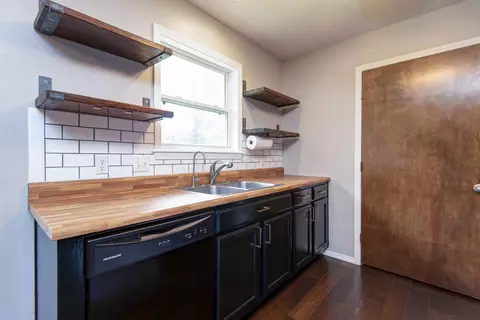 4252 W Madison St, Springfield, MO 65802 photo 9