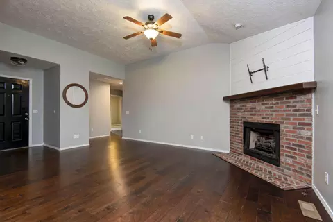4252 W Madison St, Springfield, MO 65802 photo 6