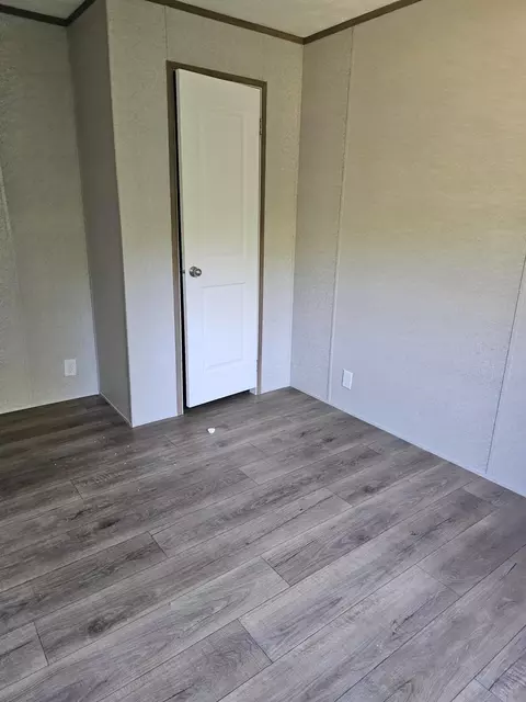 210 W Oak St, Conway, MO 65632 photo 18
