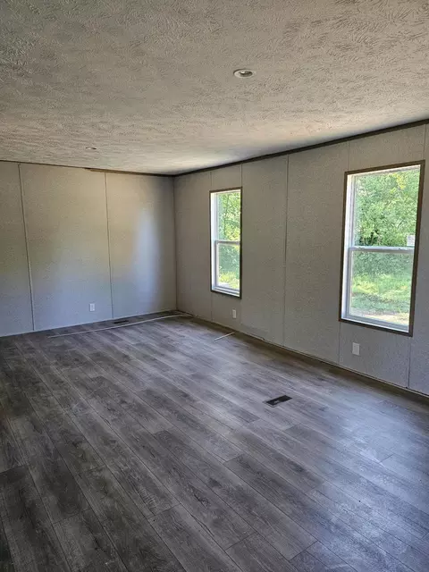 210 W Oak St, Conway, MO 65632 photo 12