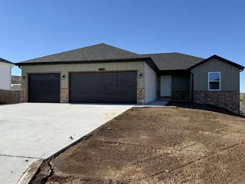 2117 N 25th St, Ozark, MO 65721