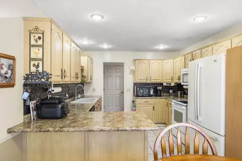 3045 S Palisades Dr, Springfield, MO 65807 photo 8