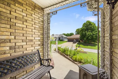 3045 S Palisades Dr, Springfield, MO 65807 photo 3