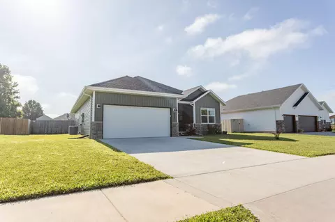 622 N Dean Ln, Republic, MO 65738 photo 3