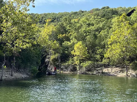 2028 Indian Point Rd, Branson, MO 65616 photo 4