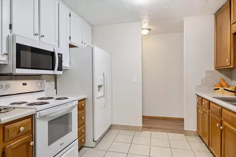 2830 N Washington Ave, Springfield, MO 65803 photo 14