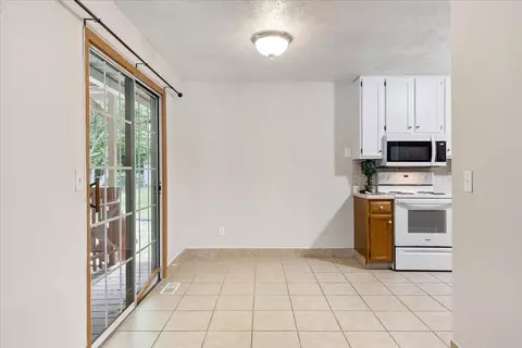 2830 N Washington Ave, Springfield, MO 65803 photo 10