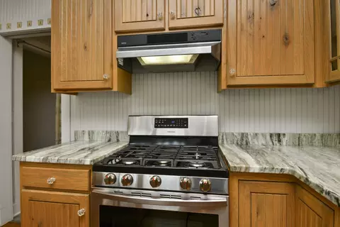 Kitchen - 1425 E Lark St, Ozark, MO 65721 photo 7 of 8