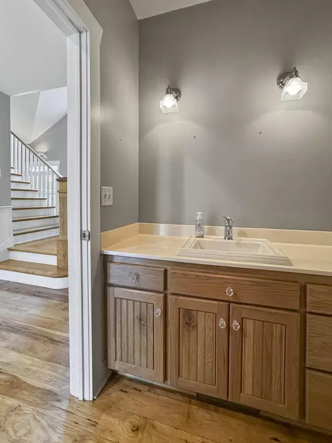 Bath - 1425 E Lark St, Ozark, MO 65721 photo 1 of 13