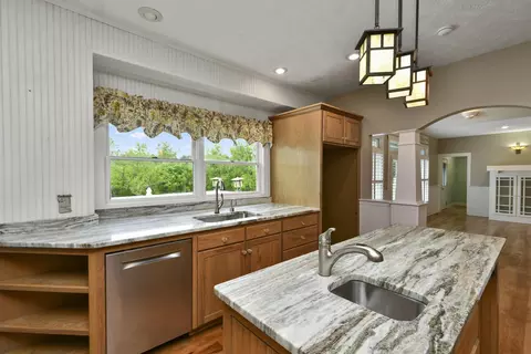 Kitchen - 1425 E Lark St, Ozark, MO 65721 photo 5 of 8