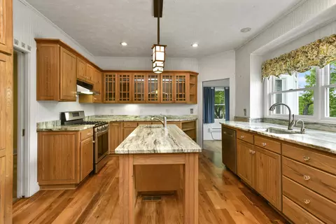 Kitchen - 1425 E Lark St, Ozark, MO 65721 photo 1 of 8